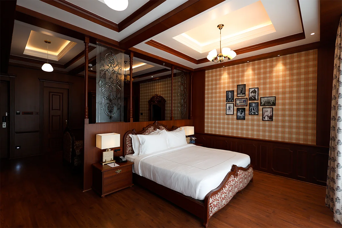 Maharaja Suite