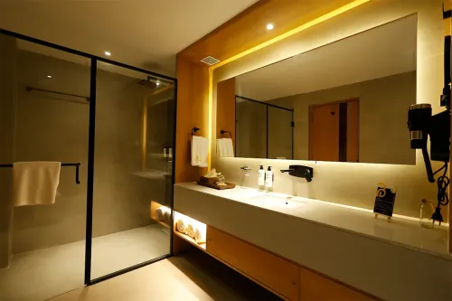 family_delux_triple_sharing_room_3