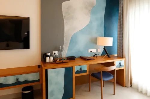 family_executive_four_sharing_room_7